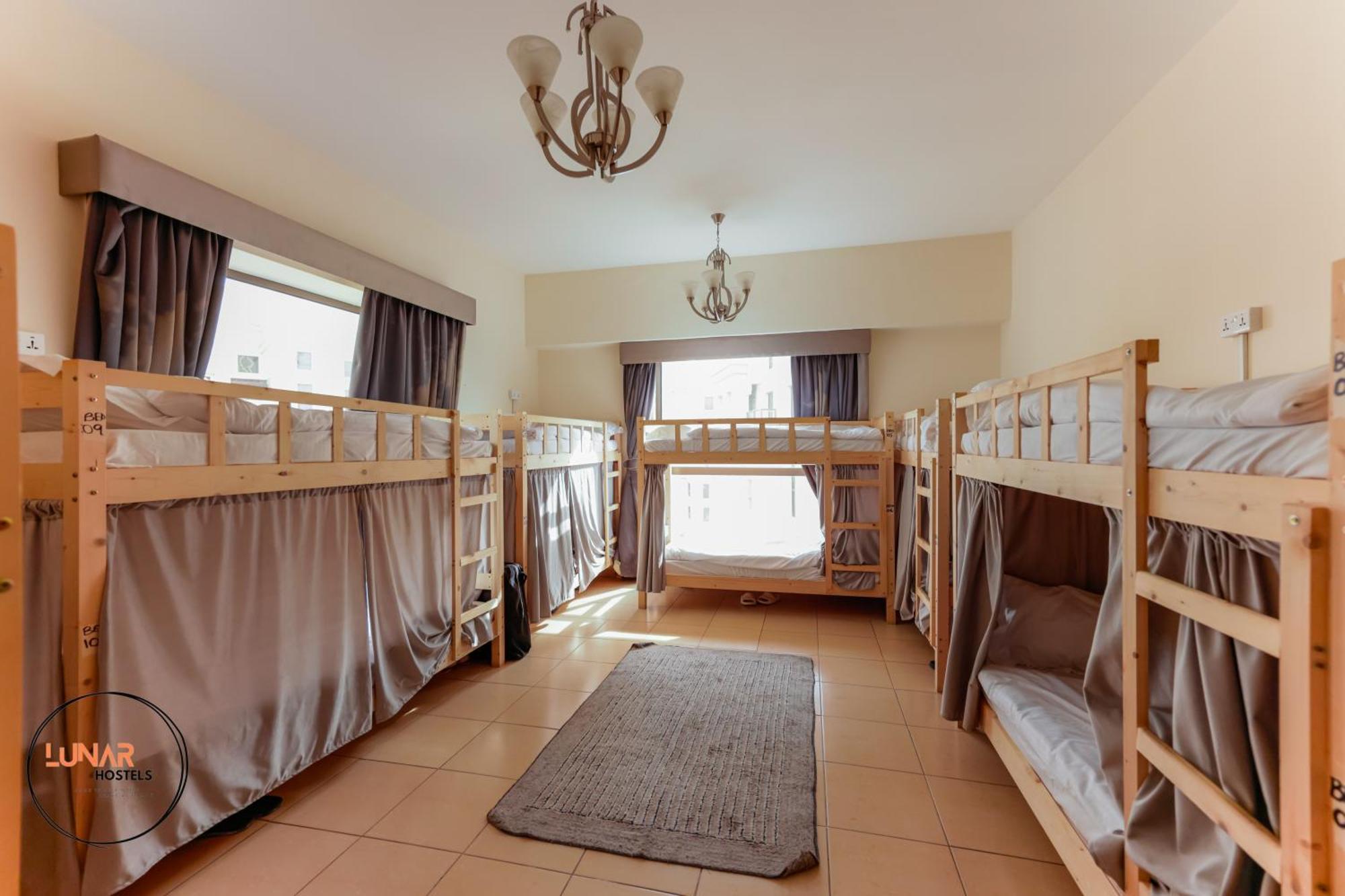 Lunar Cozy Hostel - Jbr Дубай Екстер'єр фото
