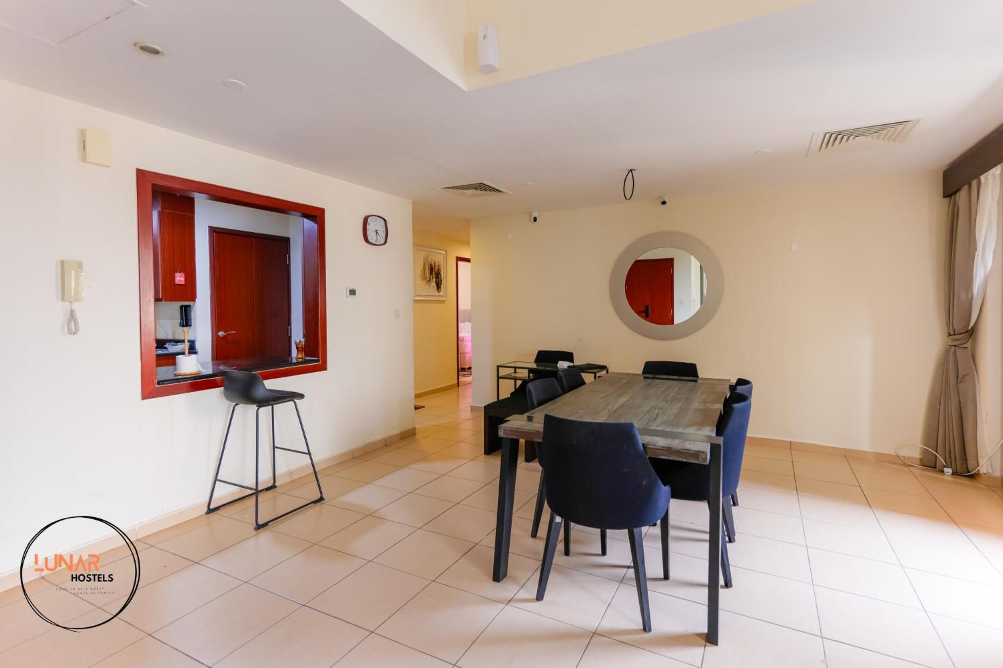 Lunar Cozy Hostel - Jbr Дубай Екстер'єр фото