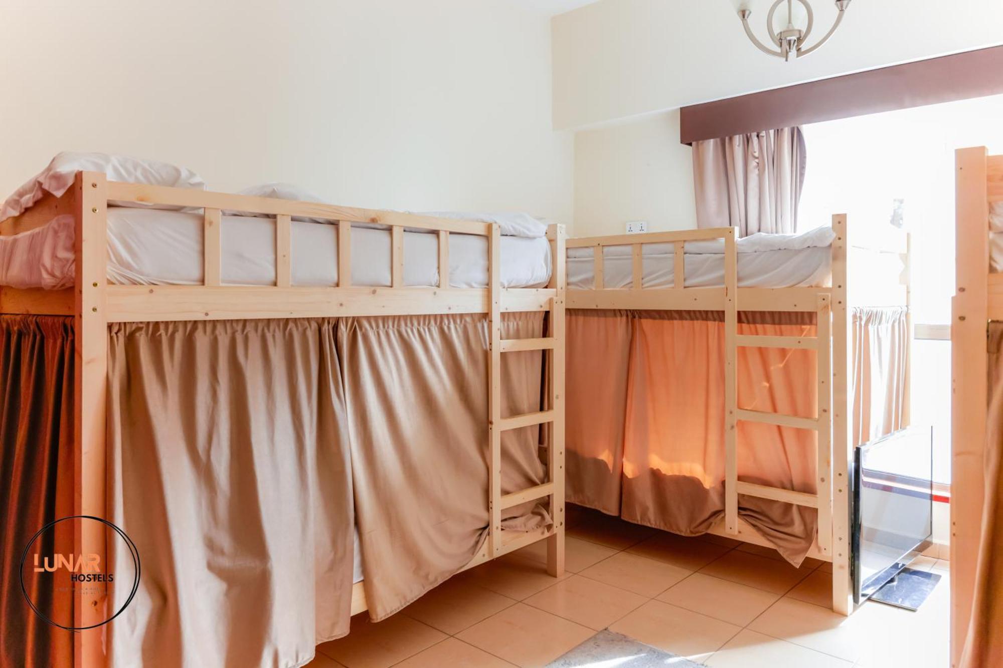 Lunar Cozy Hostel - Jbr Дубай Екстер'єр фото