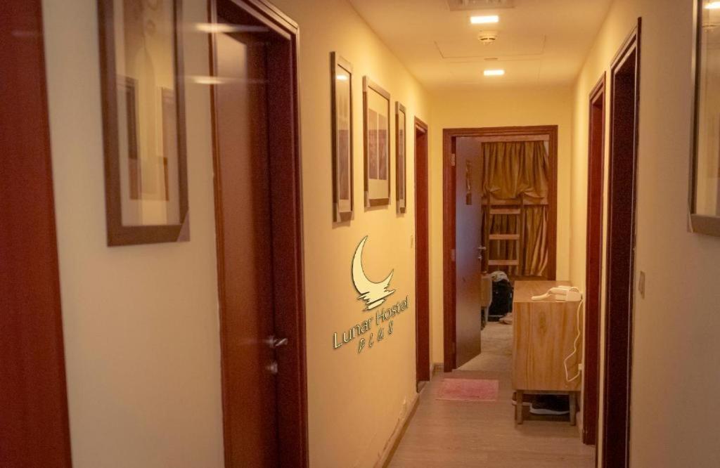 Lunar Cozy Hostel - Jbr Дубай Екстер'єр фото